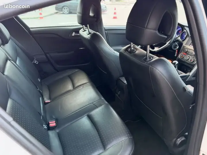 Citroen Ds4 2011 photo 5