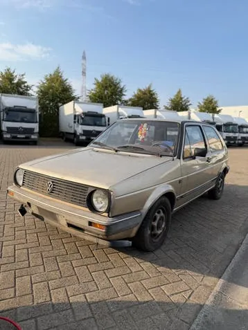 Volkswagen Golf 1984 photo 2