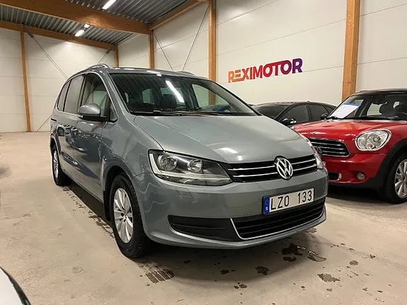 Volkswagen Sharan 2012 photo 2