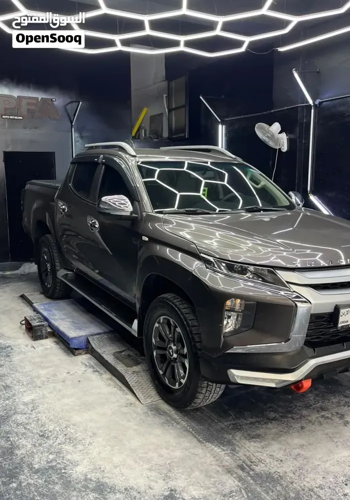 Mitsubishi L200 2022 photo 2