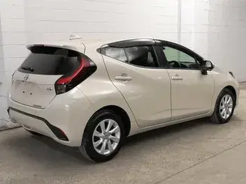 Toyota Aqua 2021 photo 3