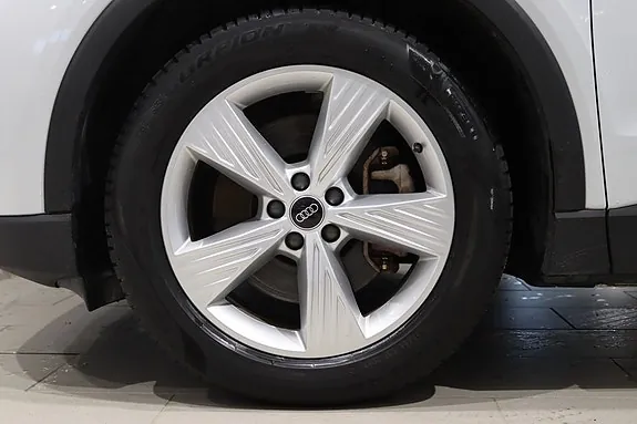 Audi Q4 E-Tron 2023 photo 3