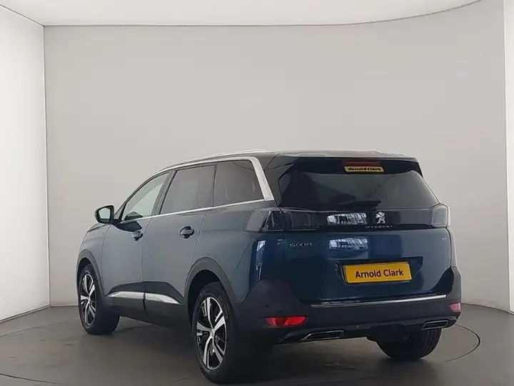 Peugeot 5008 2023 photo 2