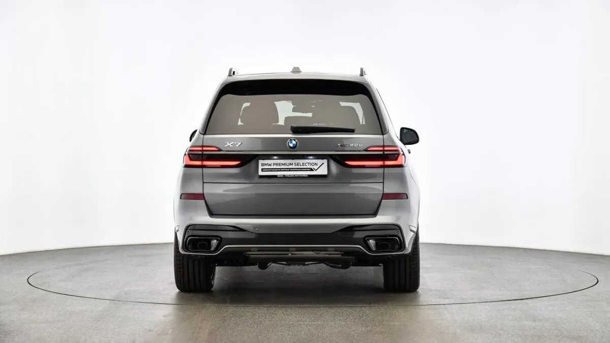 BMW X7 2025 photo 2