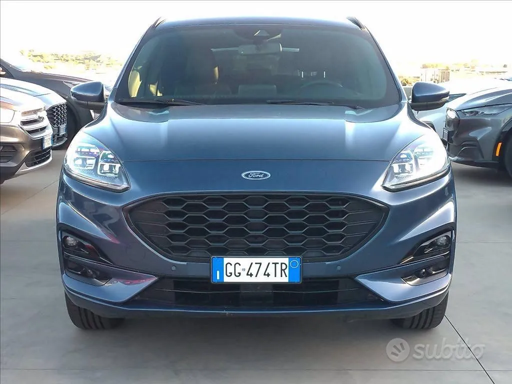 Ford Kuga 2023 photo 2