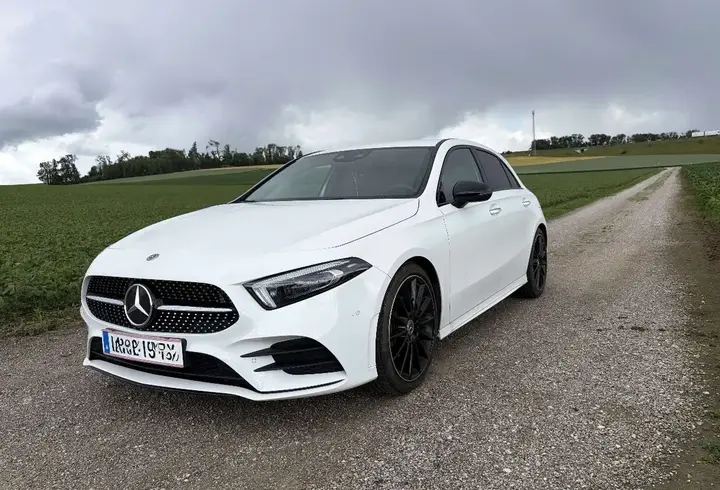 Mercedes-Benz A-Class 2018 photo 3