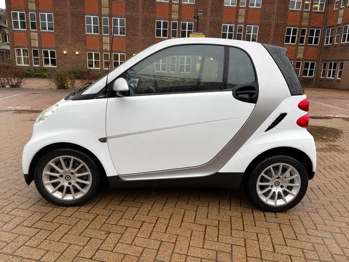 Smart Fortwo 2008 photo 4