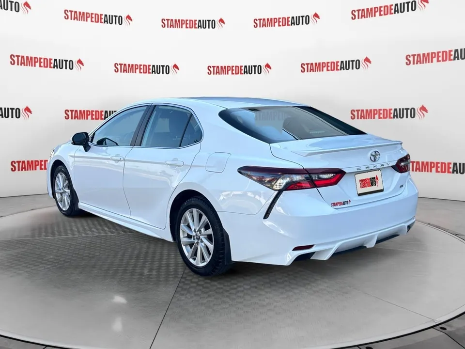 Toyota Camry 2024 photo 3