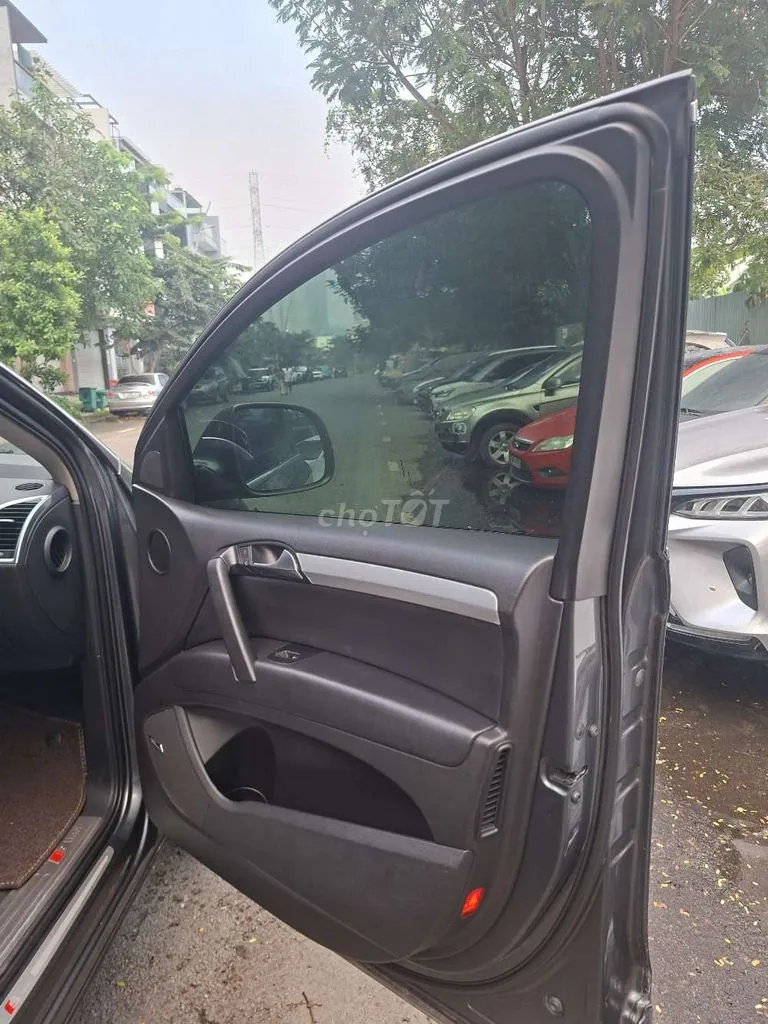 Audi Q7 2007 photo 4
