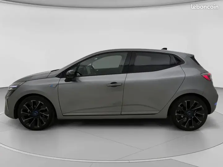 Renault Clio 2025 photo 2