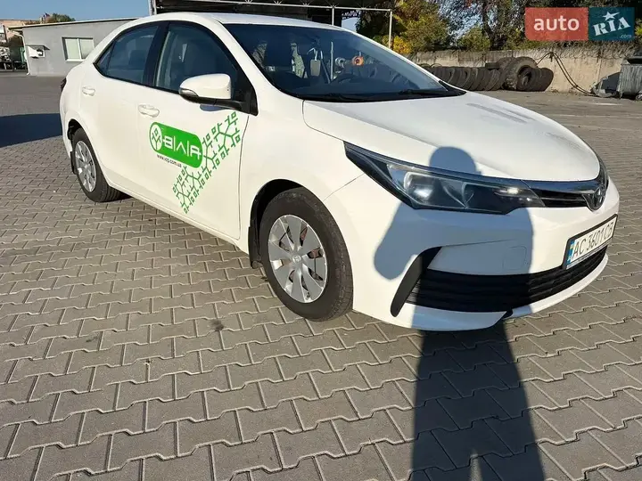 Toyota Corolla 2018 photo 2