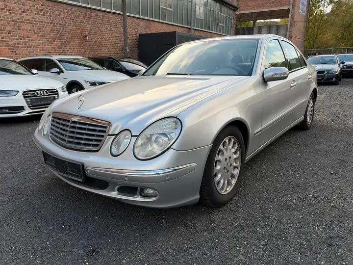 Mercedes-Benz E280