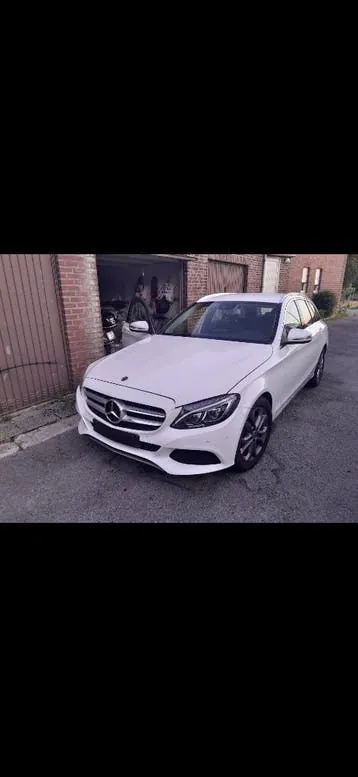 Mercedes-Benz C180