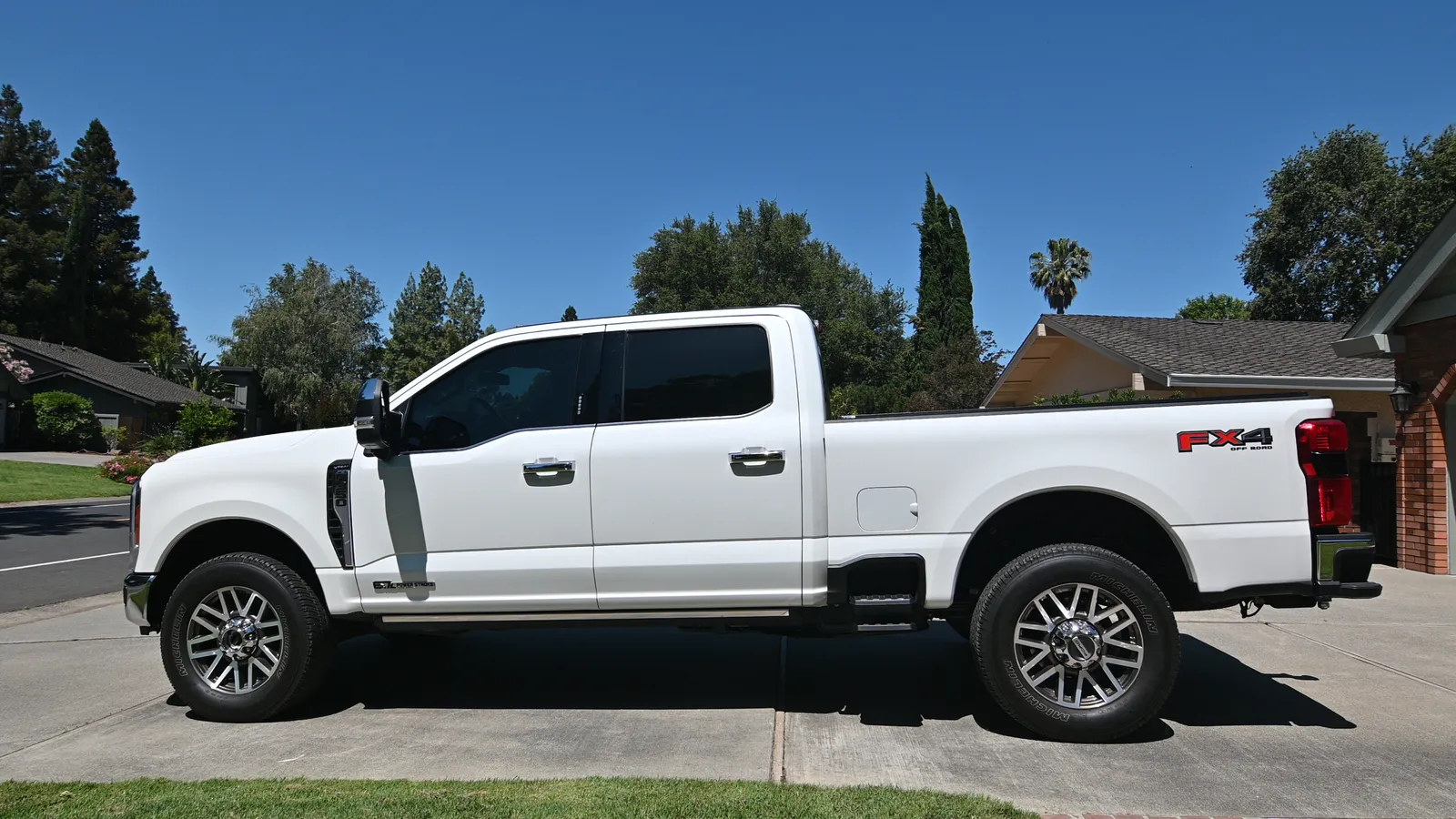 Ford Super Duty F-350 Srw