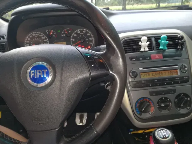 Fiat Grande Punto 2006 photo 4