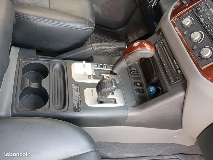 Mitsubishi Pajero 2004 photo 4