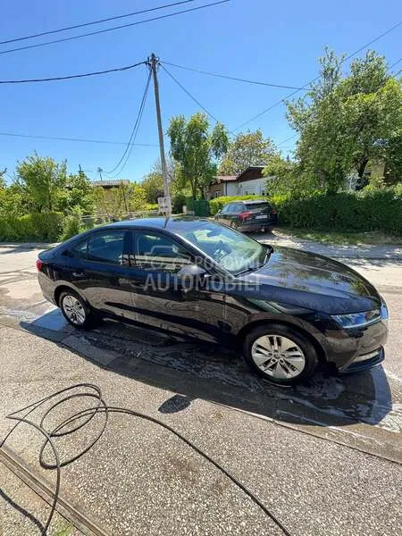 Skoda Octavia 2021 photo 3