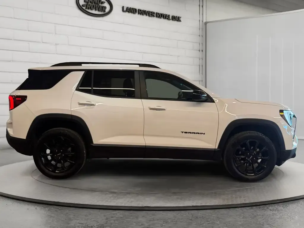 GMC Terrain 2025 photo 4