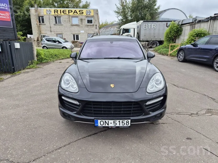 Porsche Cayenne 2011 photo 3