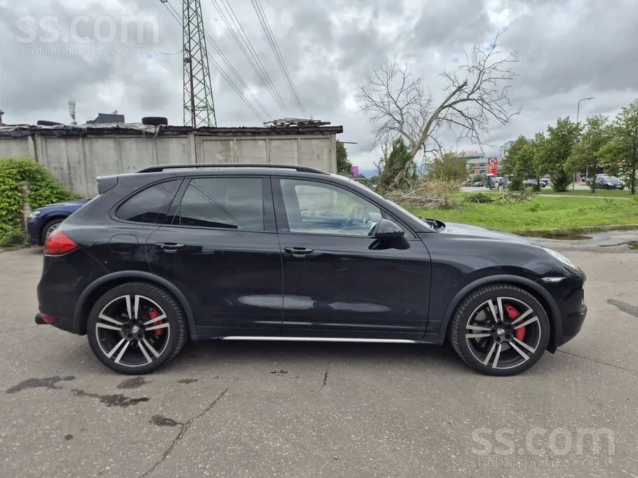Porsche Cayenne 2011 photo 5