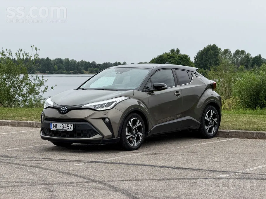 Toyota C-Hr 2022 photo 3
