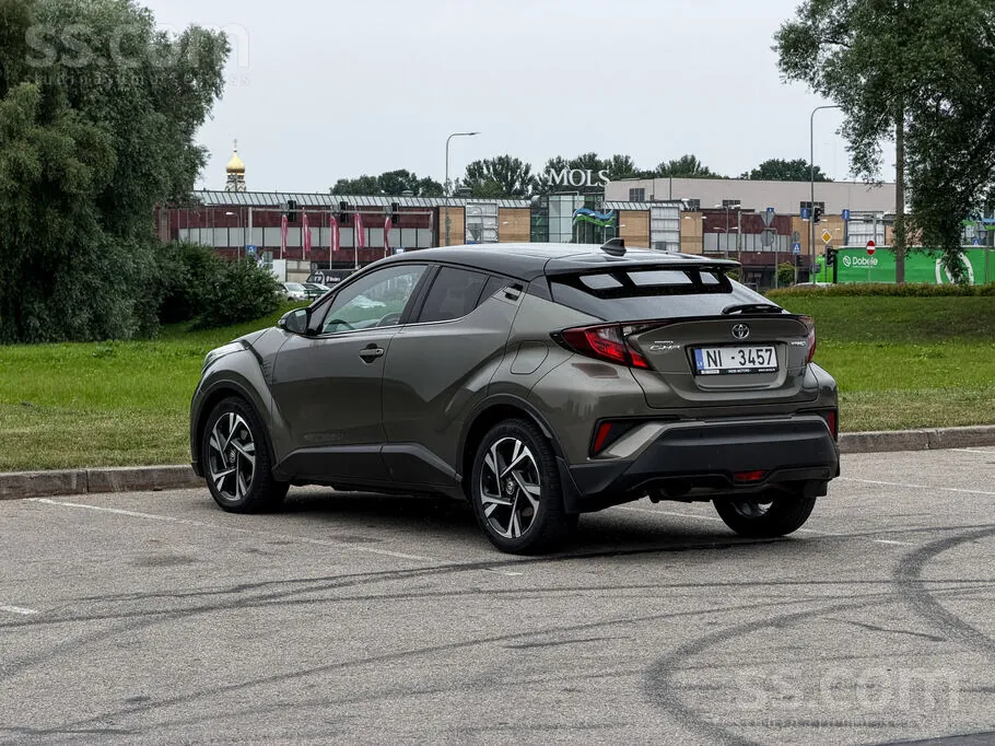 Toyota C-Hr 2022 photo 4