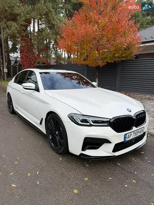 BMW 5 Series 2018 photo 3