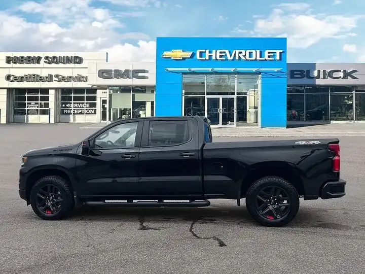 Chevrolet Silverado 1500 2026 photo 2