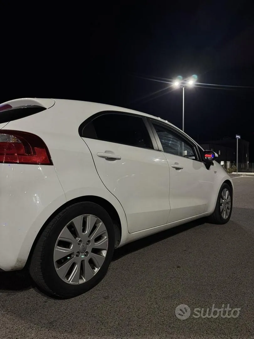 Kia Rio 2013 photo 3