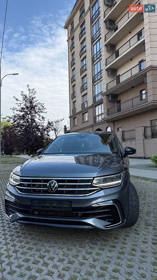 Volkswagen Tiguan 2023 photo 3