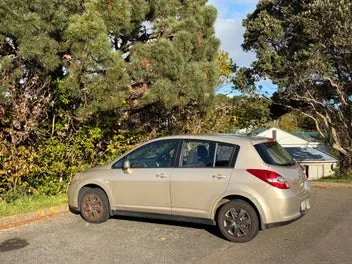 Nissan Tiida 2010 photo 3