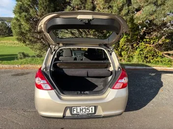 Nissan Tiida 2010 photo 4