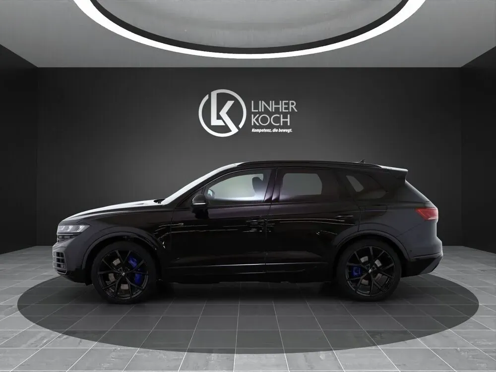Volkswagen Touareg 2026 photo 2