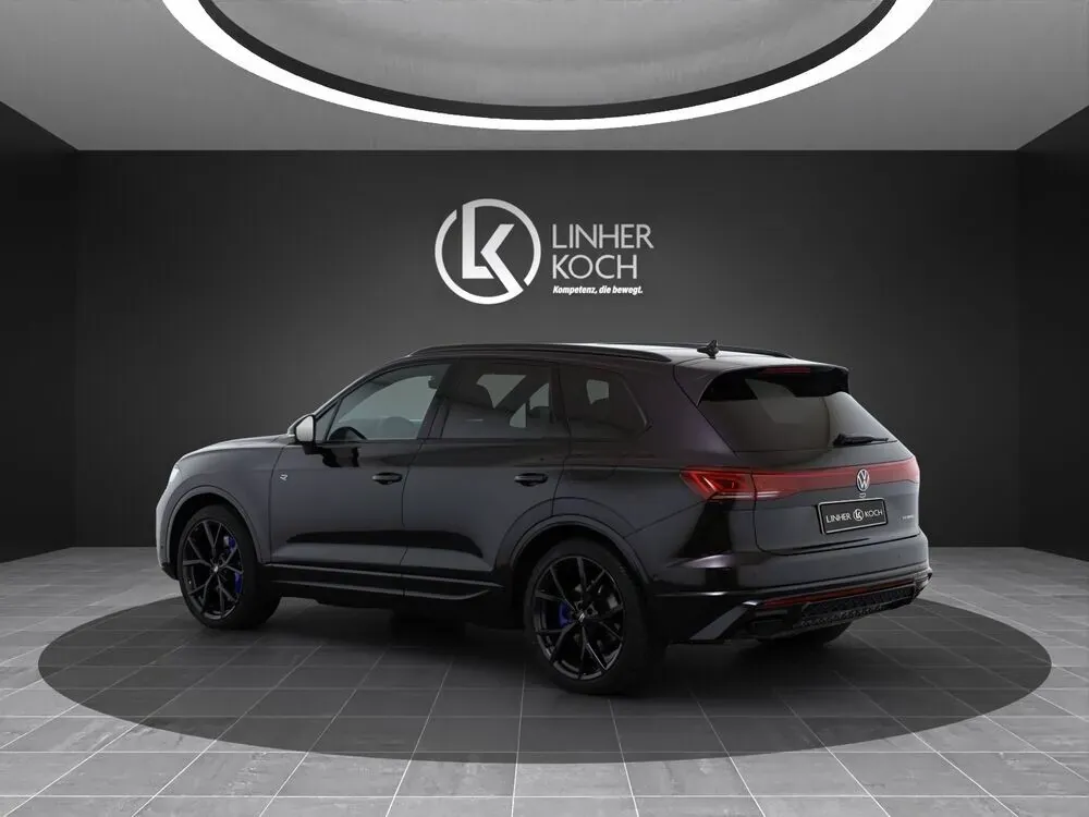 Volkswagen Touareg 2026 photo 3