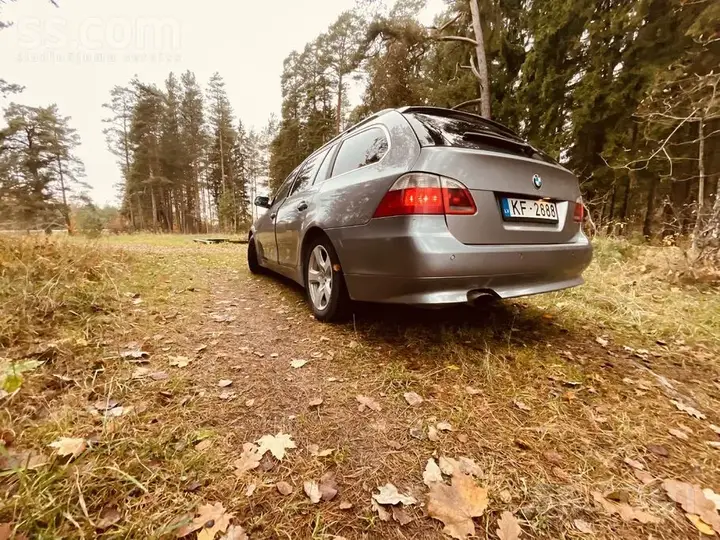 BMW 520D 2005 photo 2