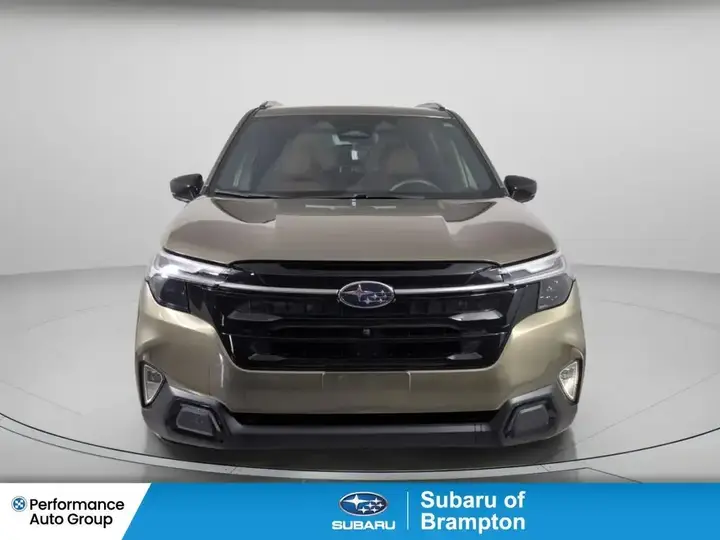 Subaru Forester 2025 photo 2