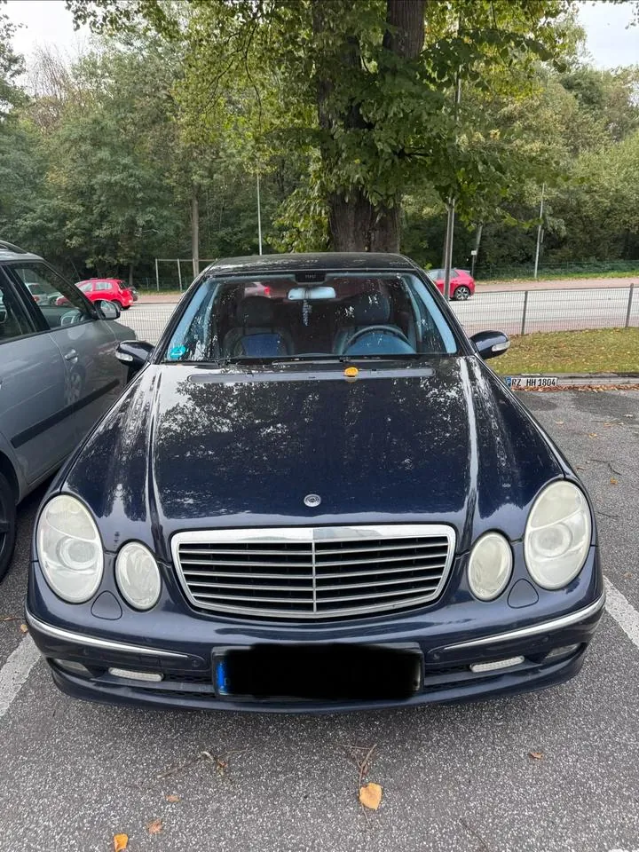 Mercedes-Benz E320