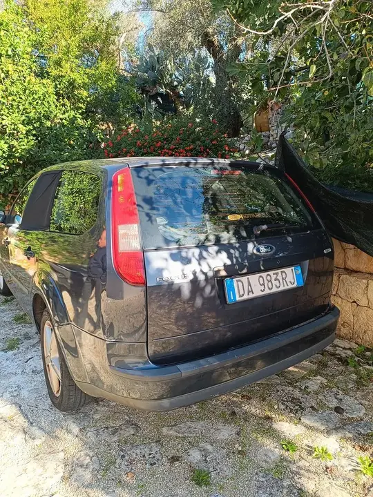 Ford Focus 2006 photo 2