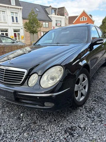 Mercedes-Benz E220