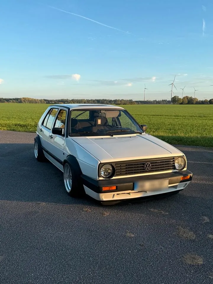 Volkswagen Golf 2