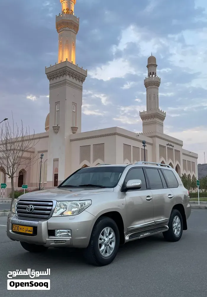 Toyota Land Cruiser 2011 photo 5