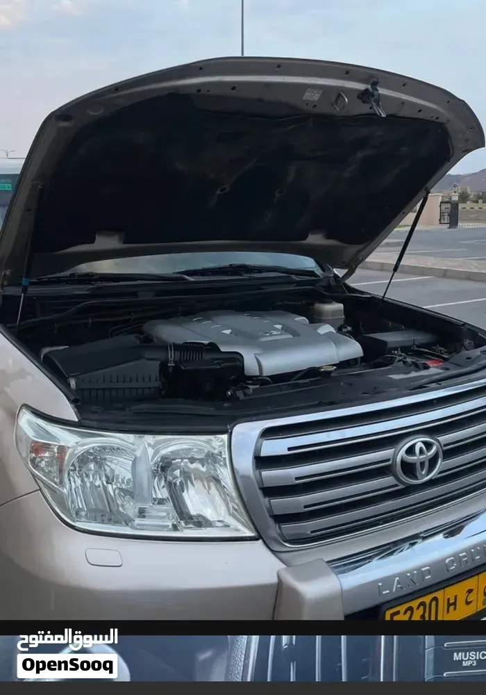 Toyota Land Cruiser 2011 photo 3