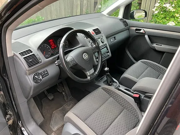 Volkswagen Touran 2007 photo 5