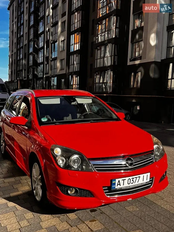 Opel Astra 2009 photo 2