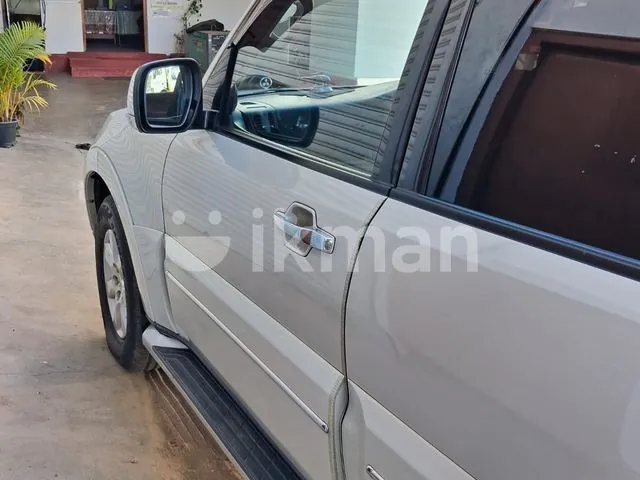 Mitsubishi Pajero 2015 photo 5