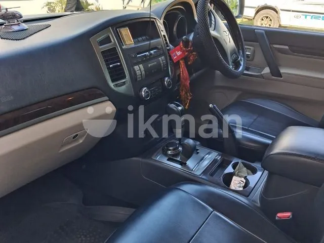 Mitsubishi Pajero 2015 photo 3