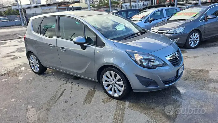 Opel Meriva 2012 photo 2