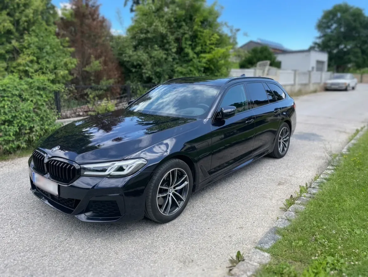 BMW 5 Series 2021 photo 3