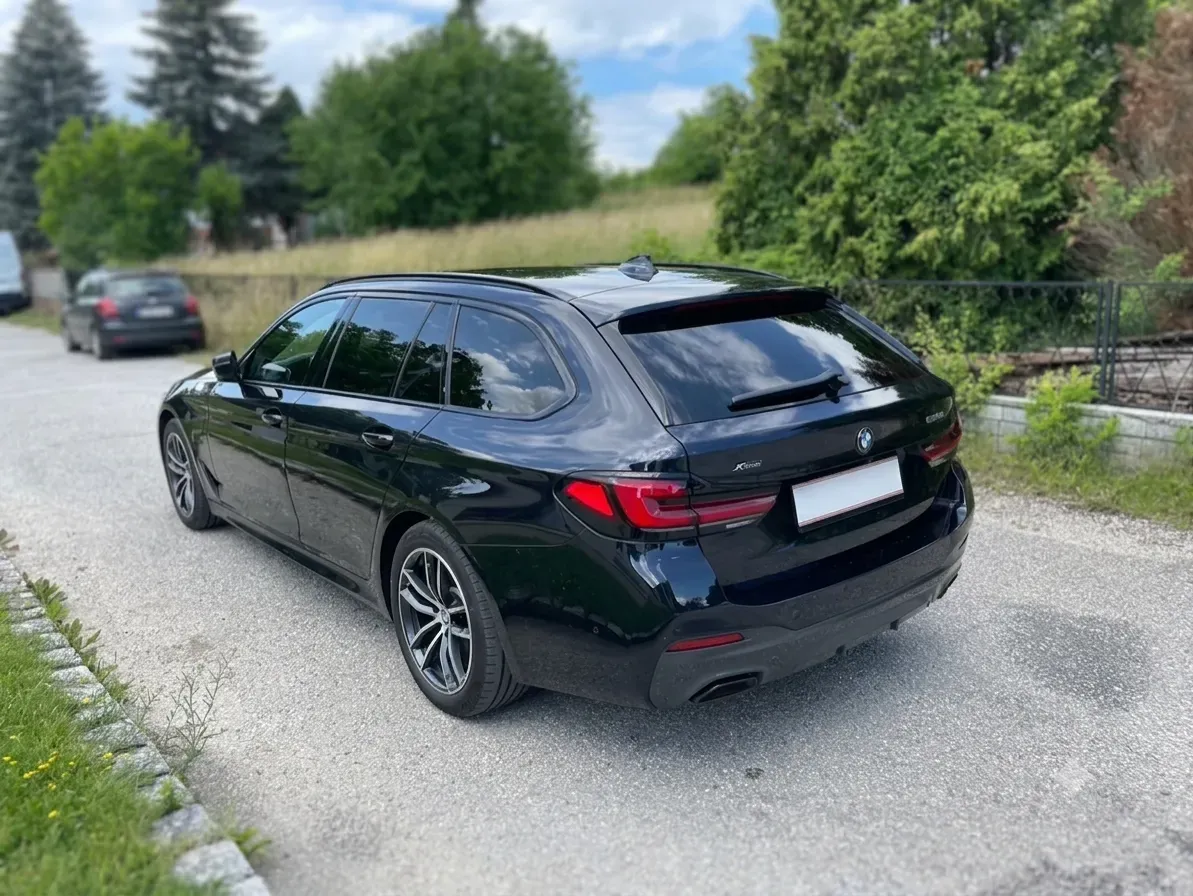BMW 5 Series 2021 photo 2