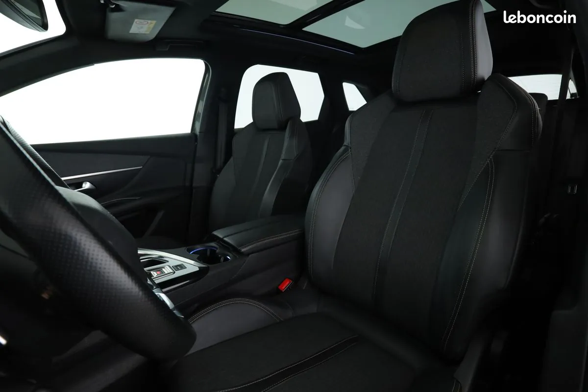 Peugeot 3008 2019 photo 5